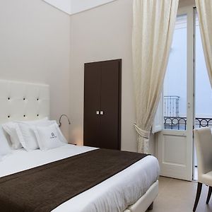 Camera con letto king size